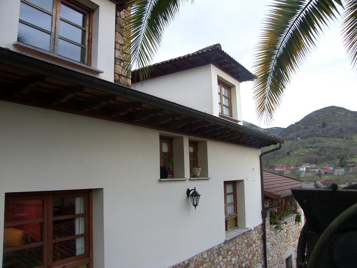 Posada El Pareon Sirviella Exterior photo